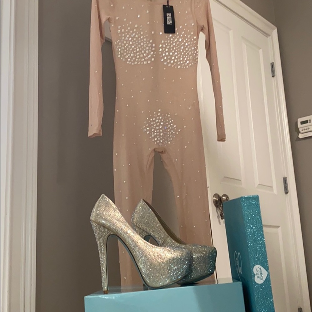 Betsy Johnson Blue Rhinestone Wish Pump 7 NWT